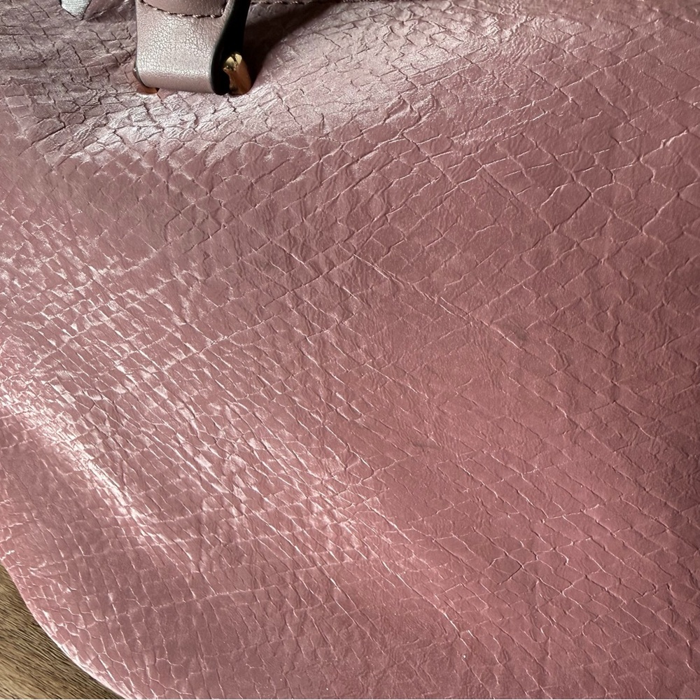 ADRIENNE VITTADINI Mauve Lavender Boston Speedy Style Handbag Shimmer Scarf - Picture 8 of 13